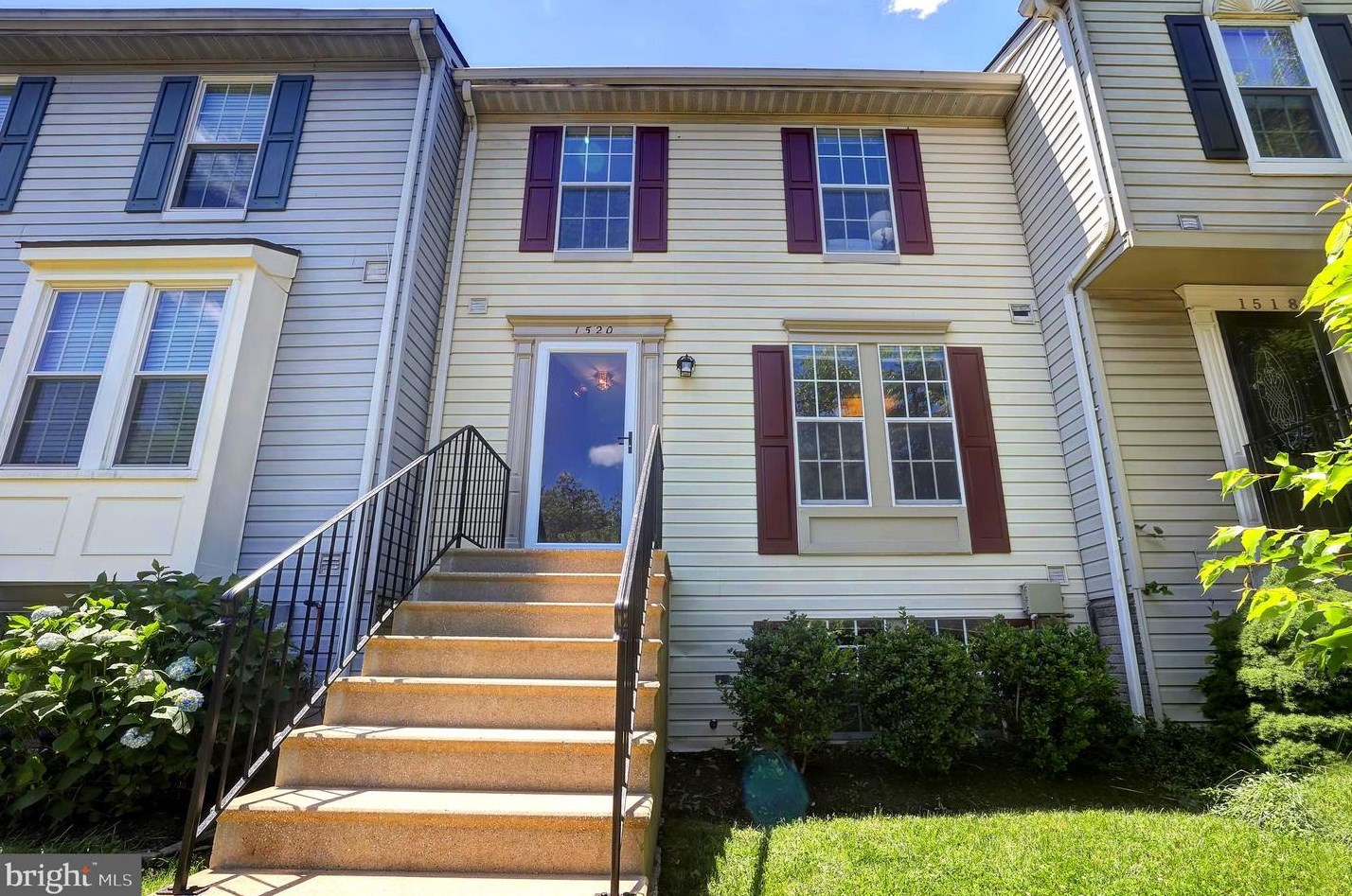 1520 Falstone Ln, Crofton, MD 21114-1668