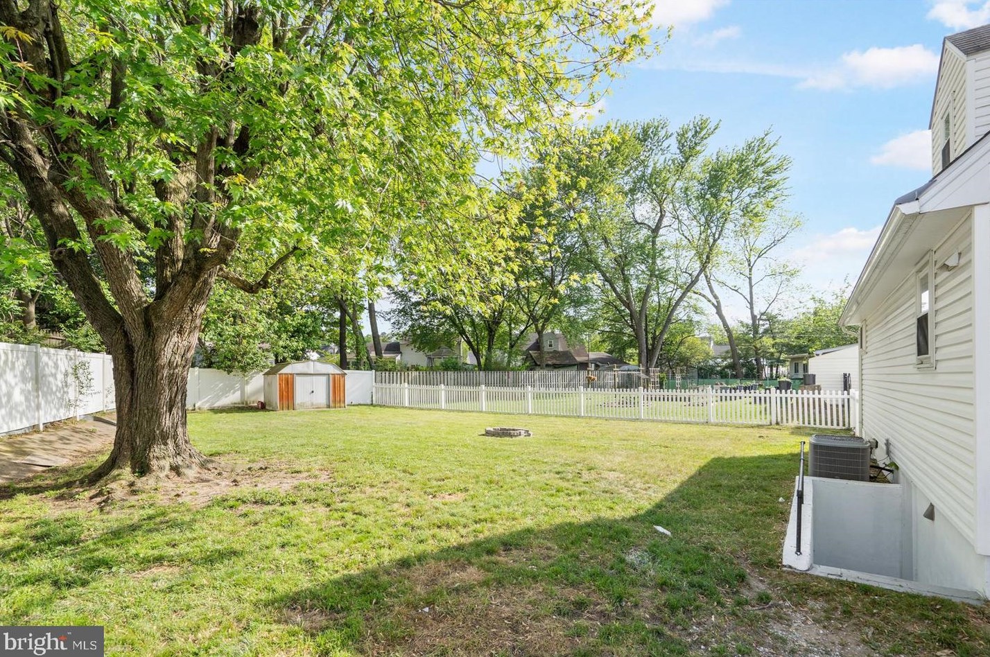 303 Ridgely Rd, Glen Burnie MD 21061-4516 exterior