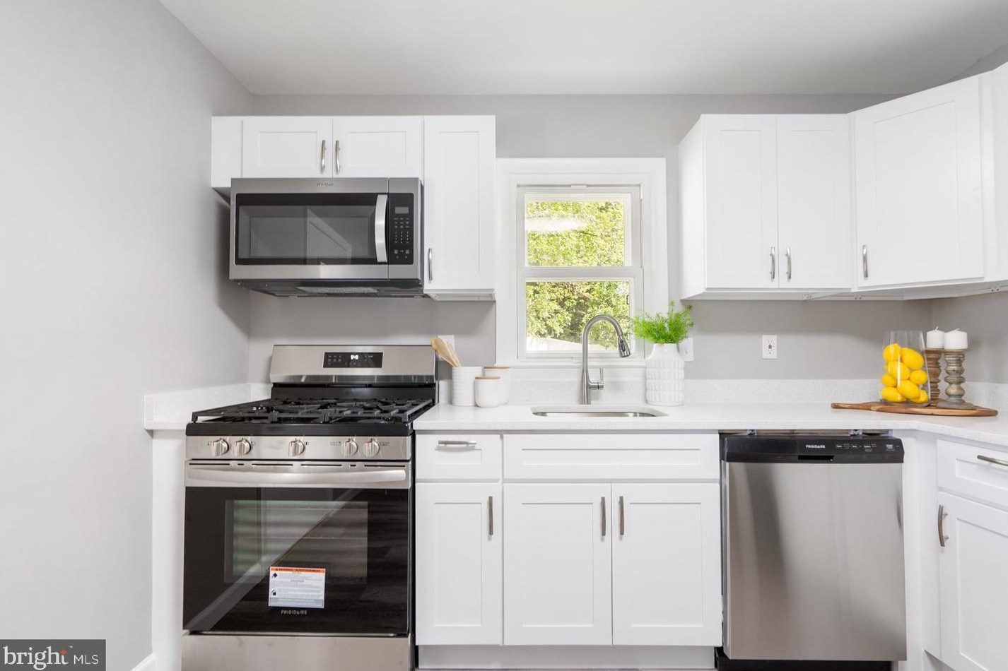 303 Ridgely Rd, Glen Burnie MD 21061-4516 exterior