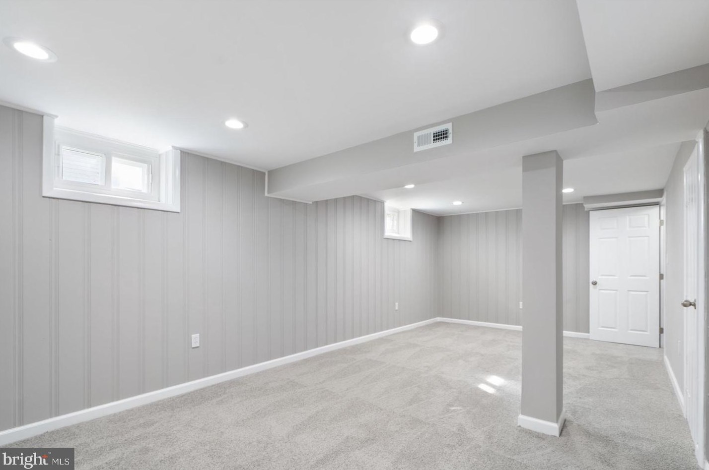 303 Ridgely Rd, Glen Burnie MD 21061-4516 exterior