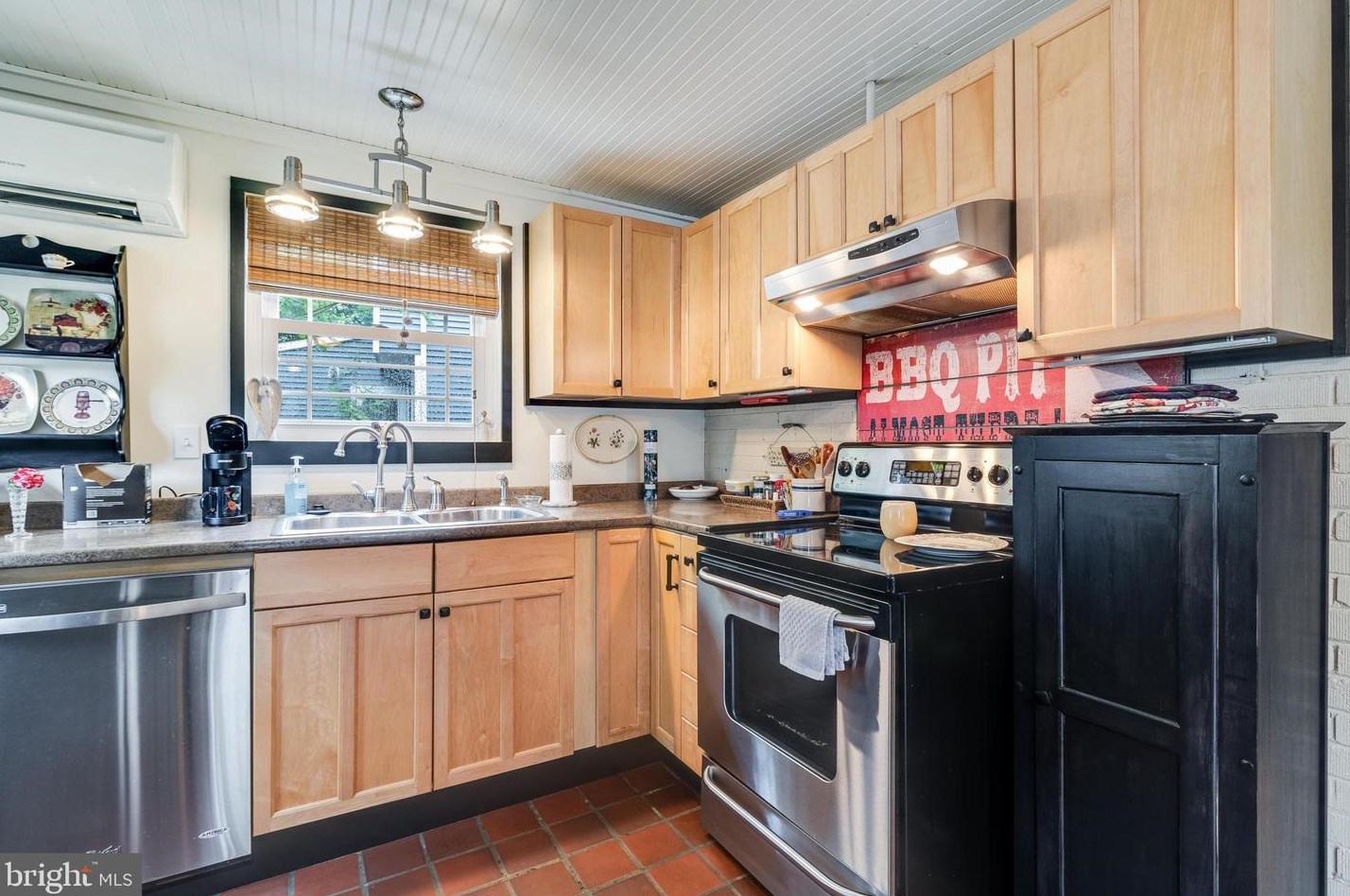 1609 Knoxville Rd, Edgewater MD 21037-2509 exterior