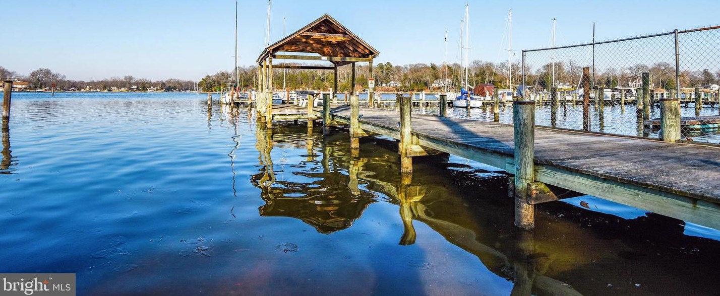 319 Spinnaker Rd, Severna Park MD 21146-3330 exterior