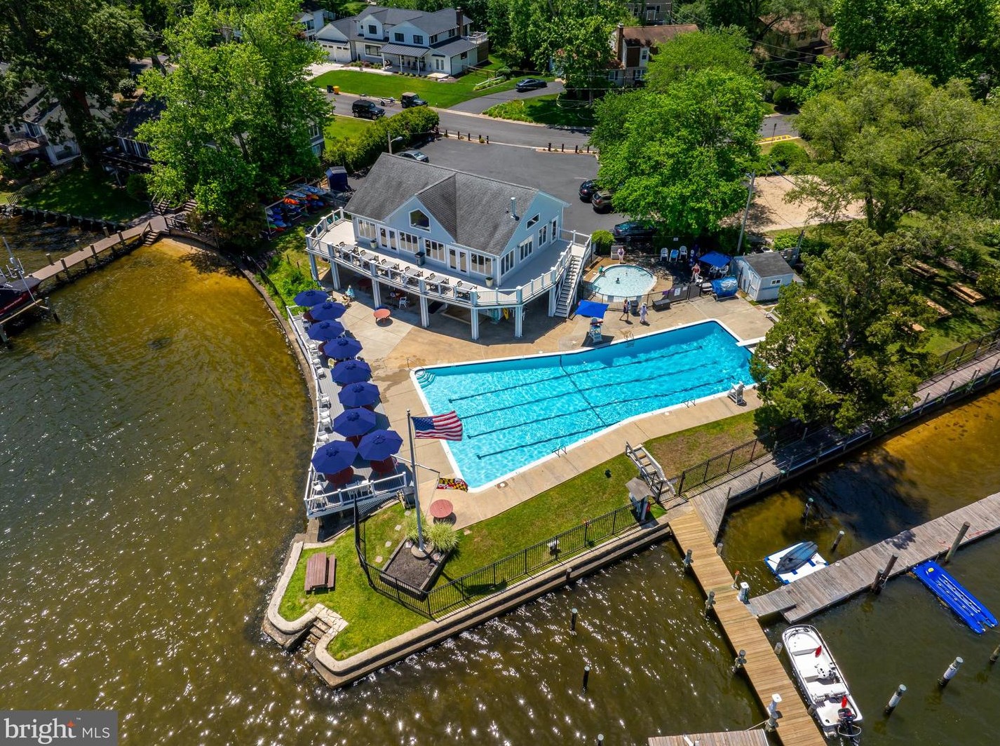 319 Spinnaker Rd, Severna Park MD 21146-3330 exterior