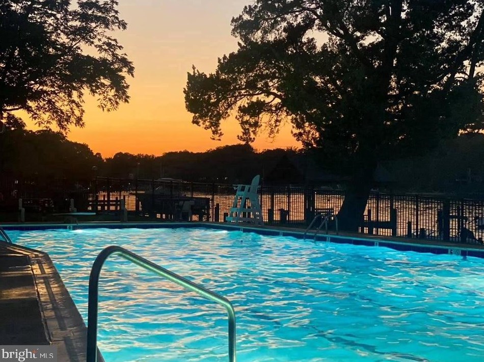 319 Spinnaker Rd, Severna Park MD 21146-3330 exterior