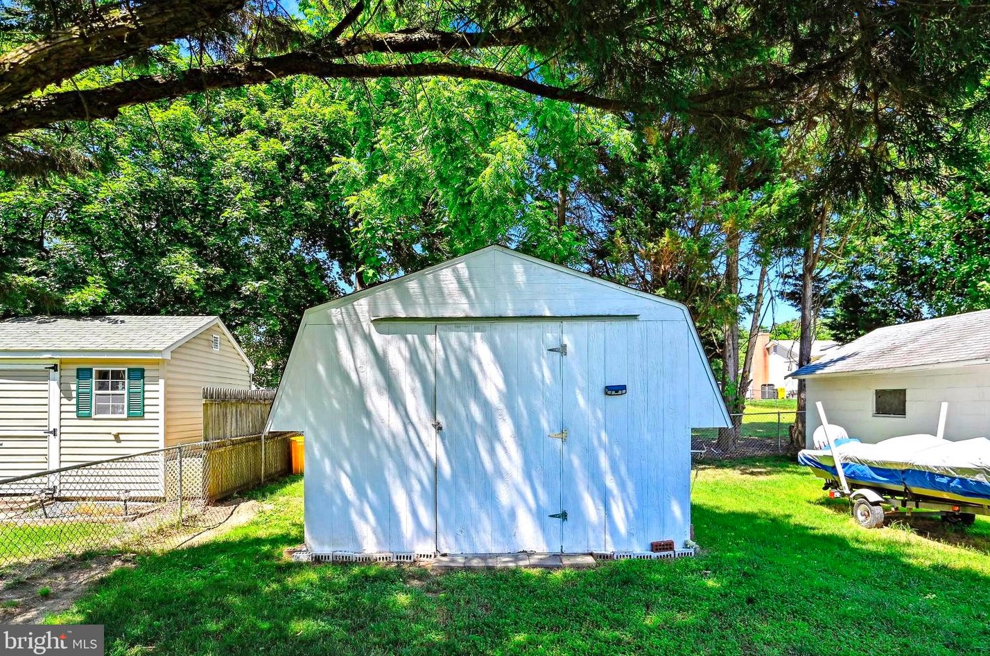 1350 Brenda Rd, Severn MD 21144-3310 exterior