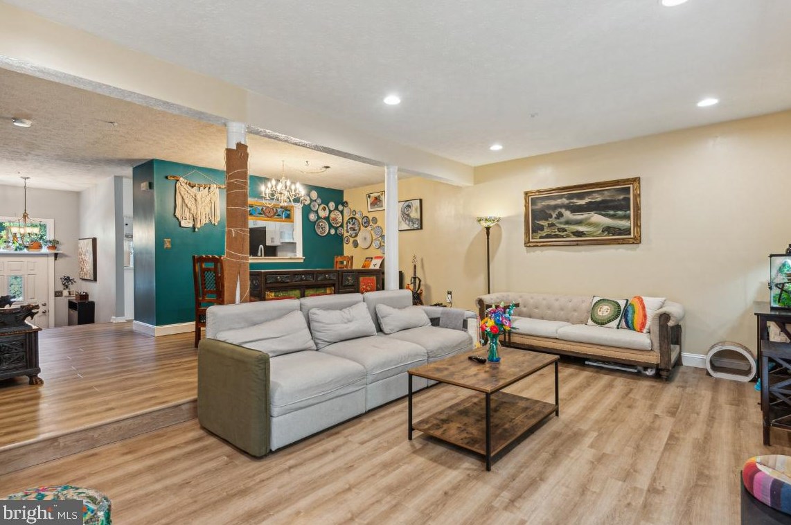 2550 Windy Oak Ct, Crofton MD  21114-1181 exterior