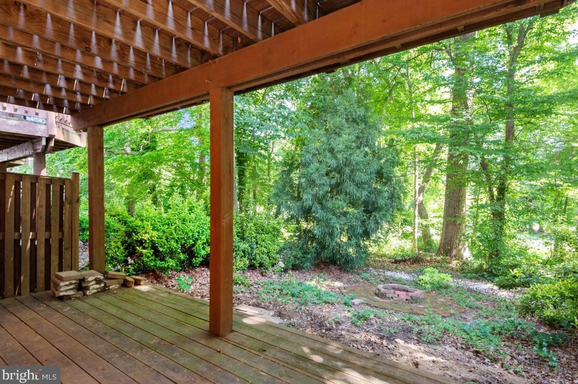 2550 Windy Oak Ct, Crofton MD  21114-1181 exterior