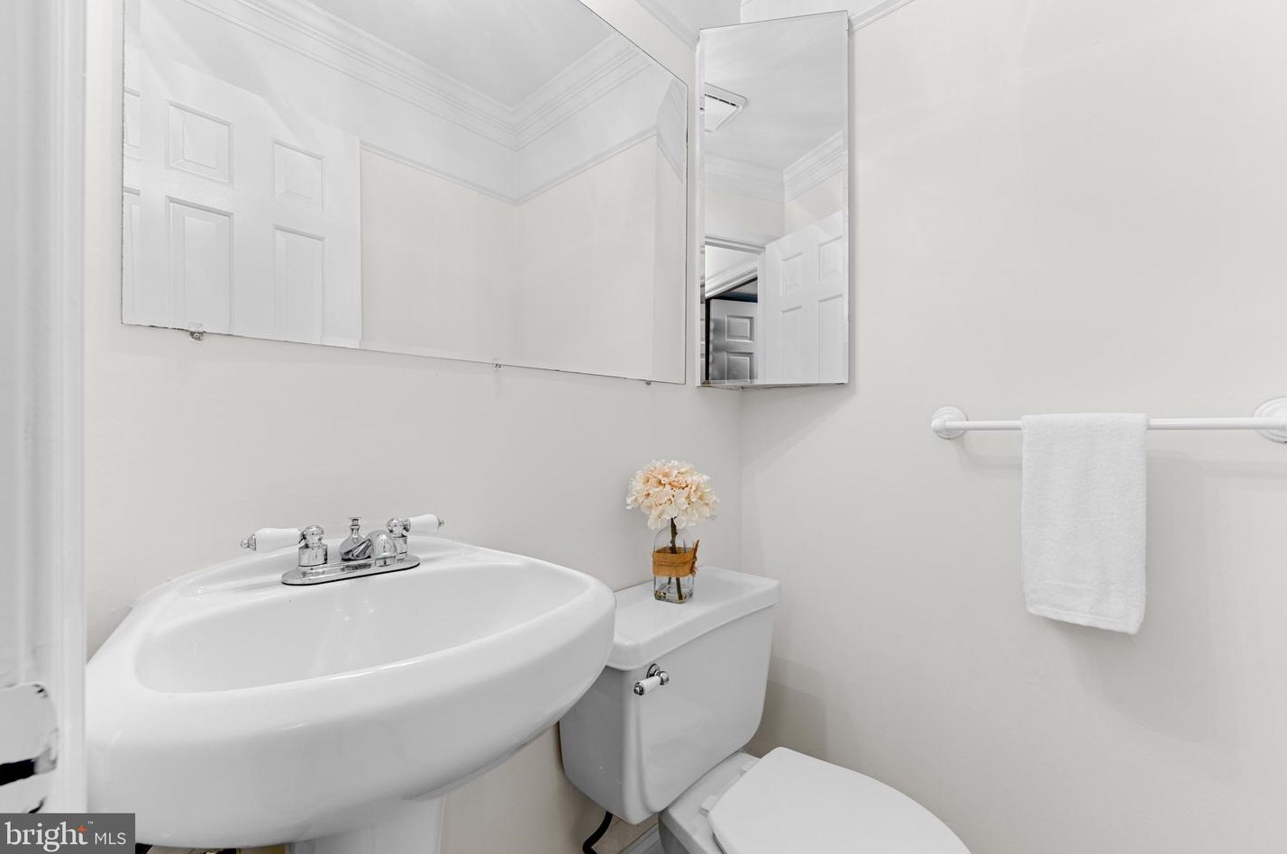 1484 Carlyle Ct, Crofton MD exterior