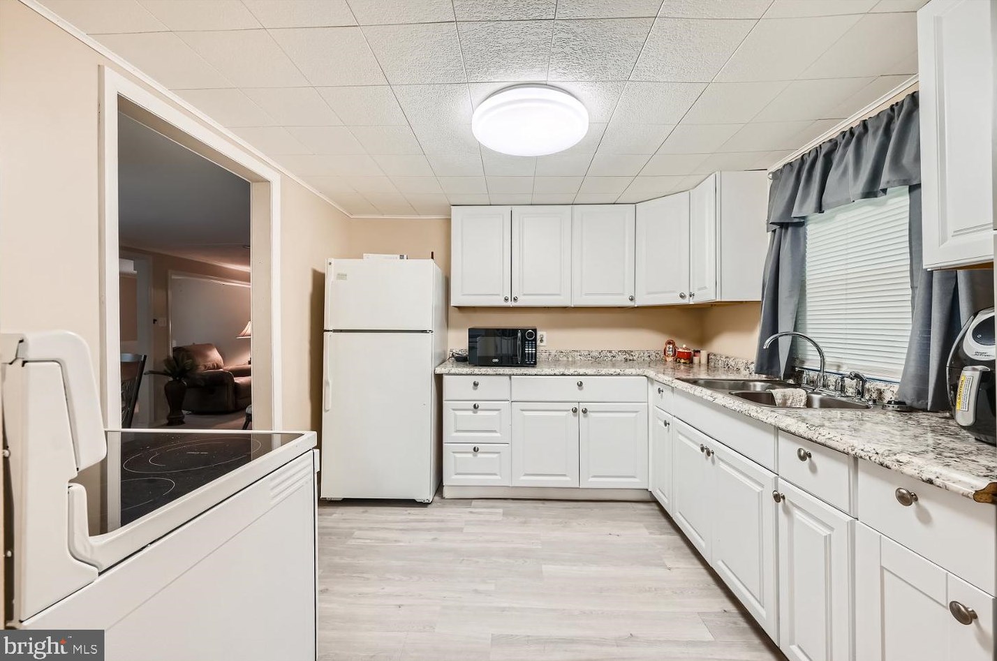 5220 Nick Rd, Shady Side, MD 20764
