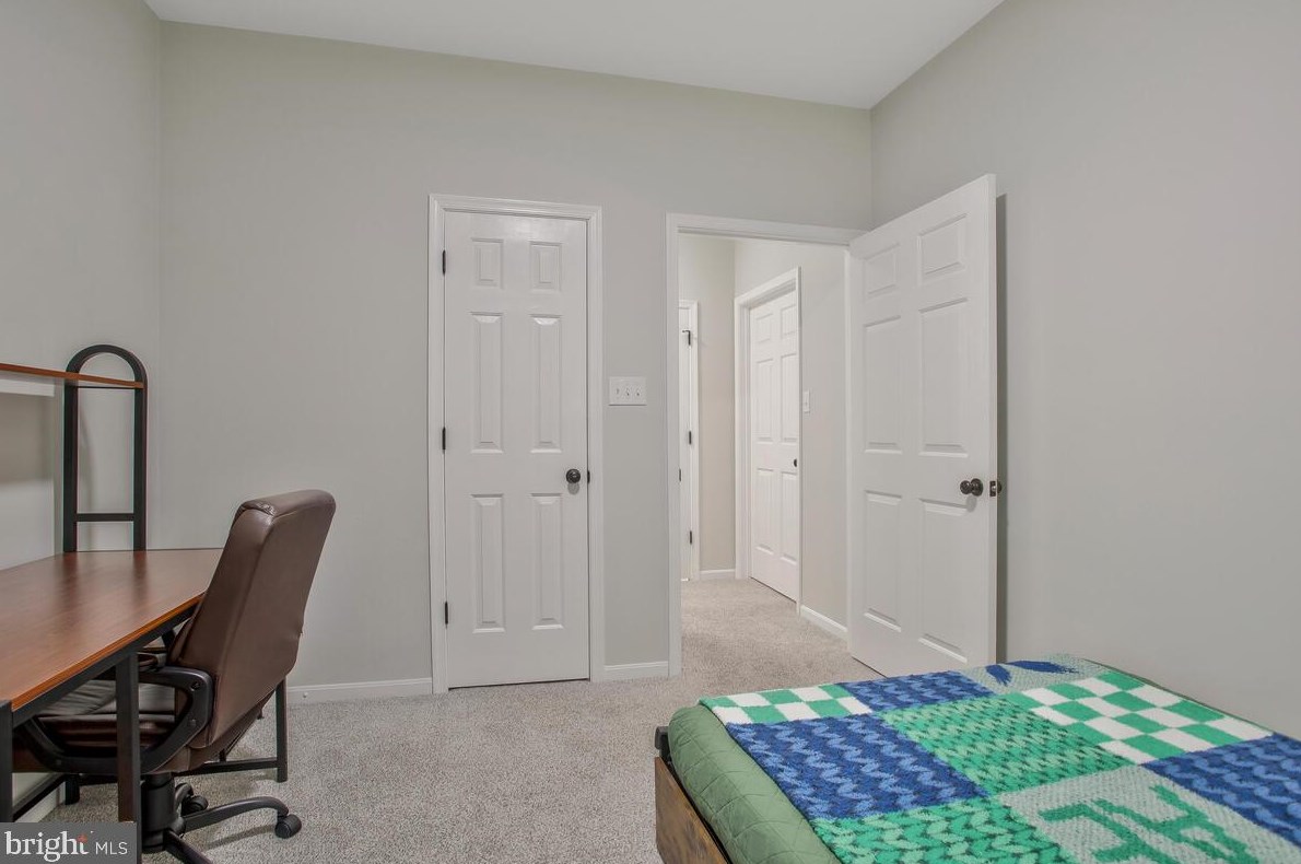 1590 Fallowfield Ct, Crofton MD 21114-1427 exterior