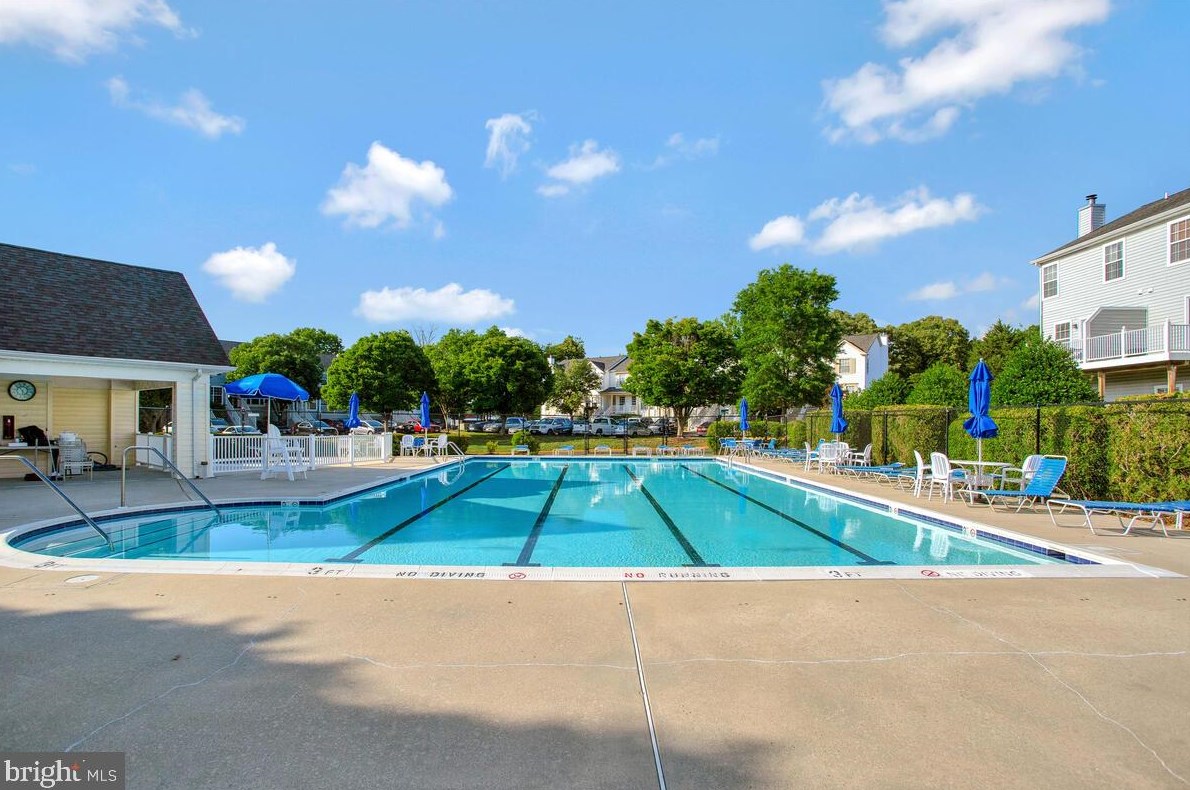 1590 Fallowfield Ct, Crofton MD 21114-1427 exterior