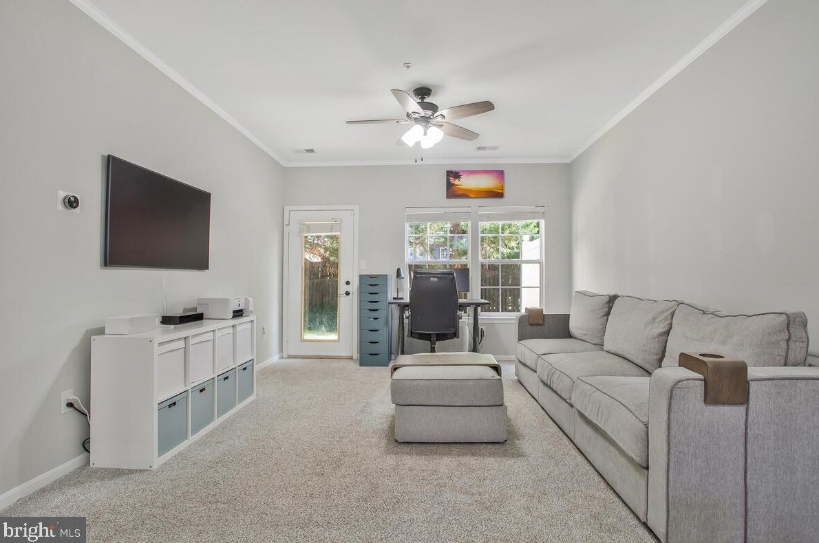 1590 Fallowfield Ct, Crofton MD 21114-1427 exterior