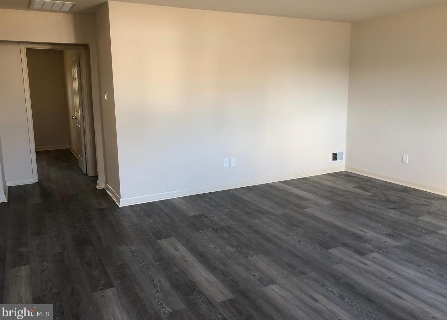 7808 Citadel Dr, Severn, MD 21144