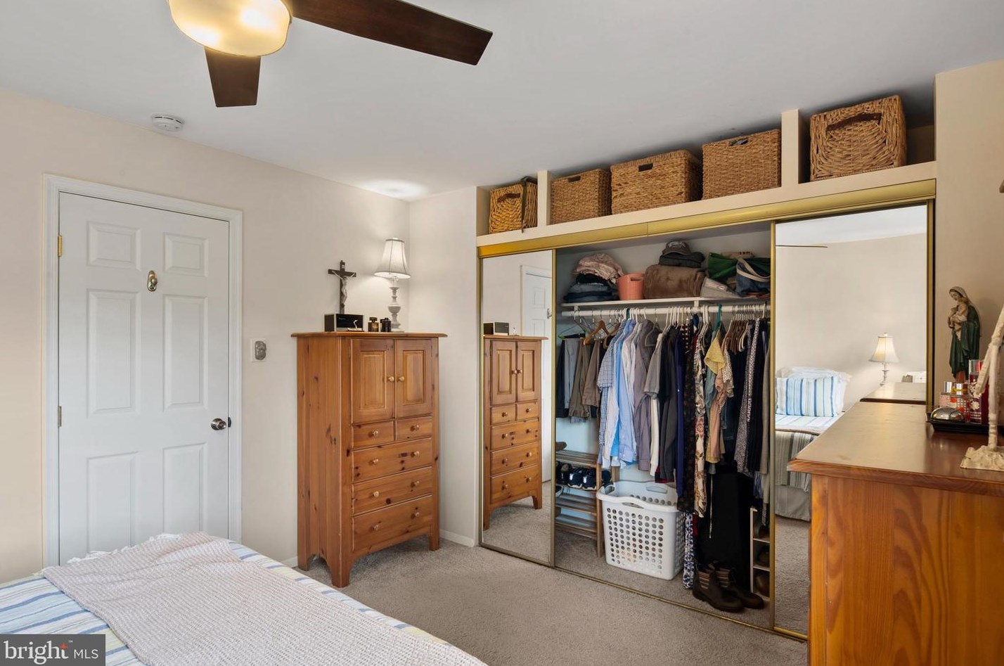 1996 Cambridge Dr, Crofton MD 21114-1909 exterior