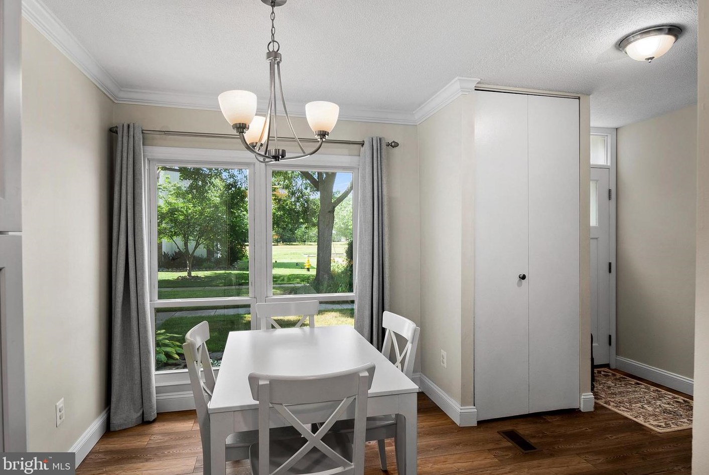 1996 Cambridge Dr, Crofton MD  21114-1937 exterior