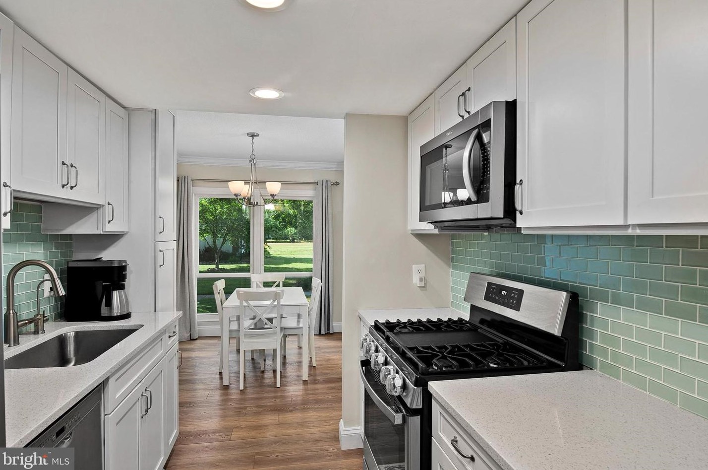 1996 Cambridge Dr, Crofton MD 21114-1909 exterior