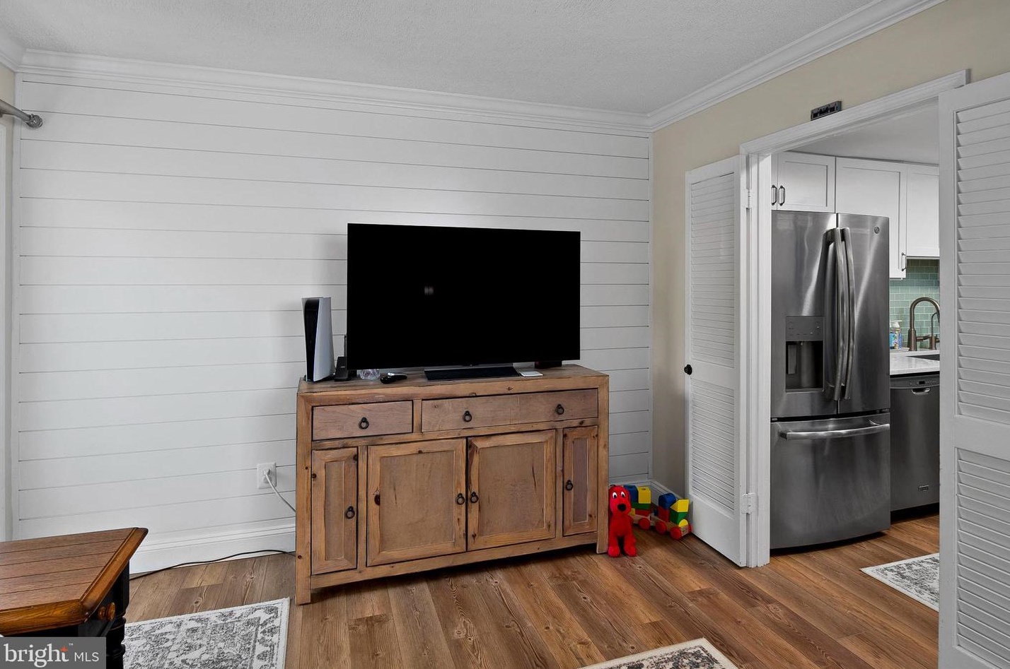 1996 Cambridge Dr, Crofton MD 21114-1909 exterior