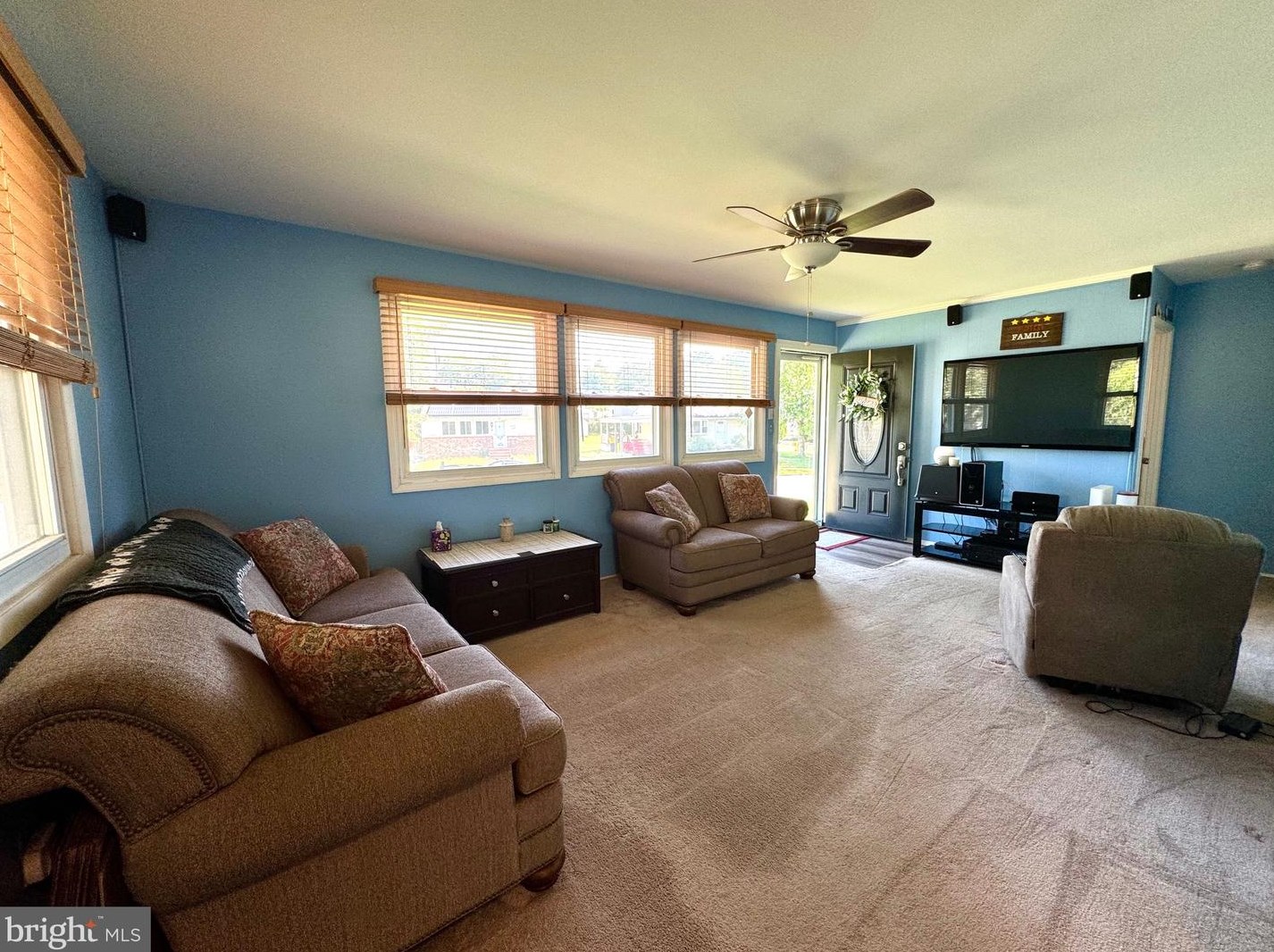 1700 Leisure Ln, Glen Burnie MD 21061-2124 exterior