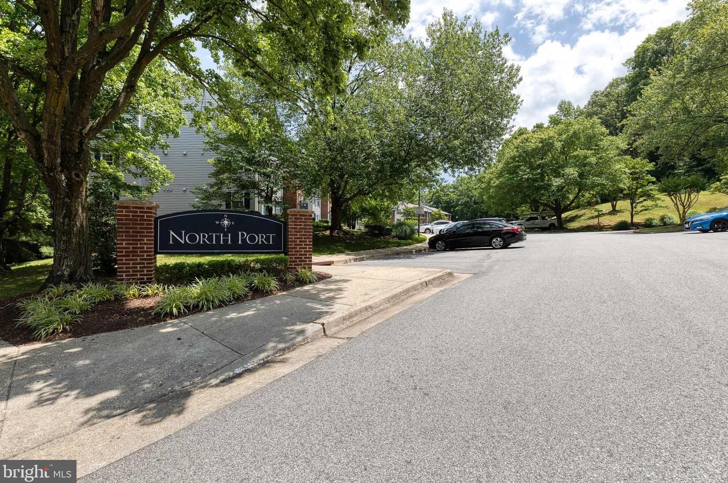 604 Newbridge Ct, Arnold MD  21012-2071 exterior