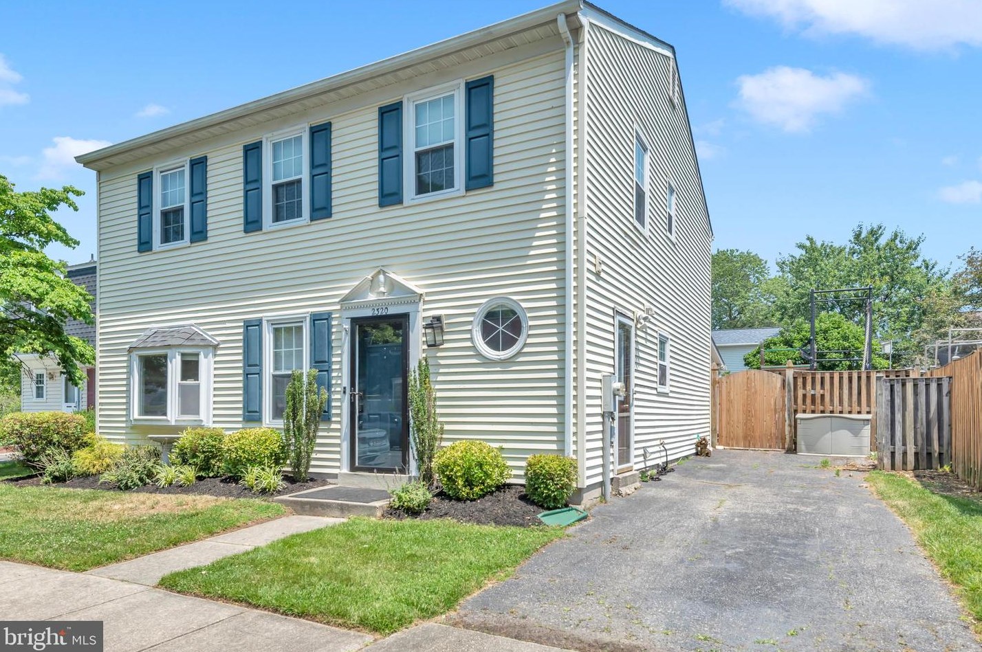 2320 Weymouth Ln, Crofton, MD 21114