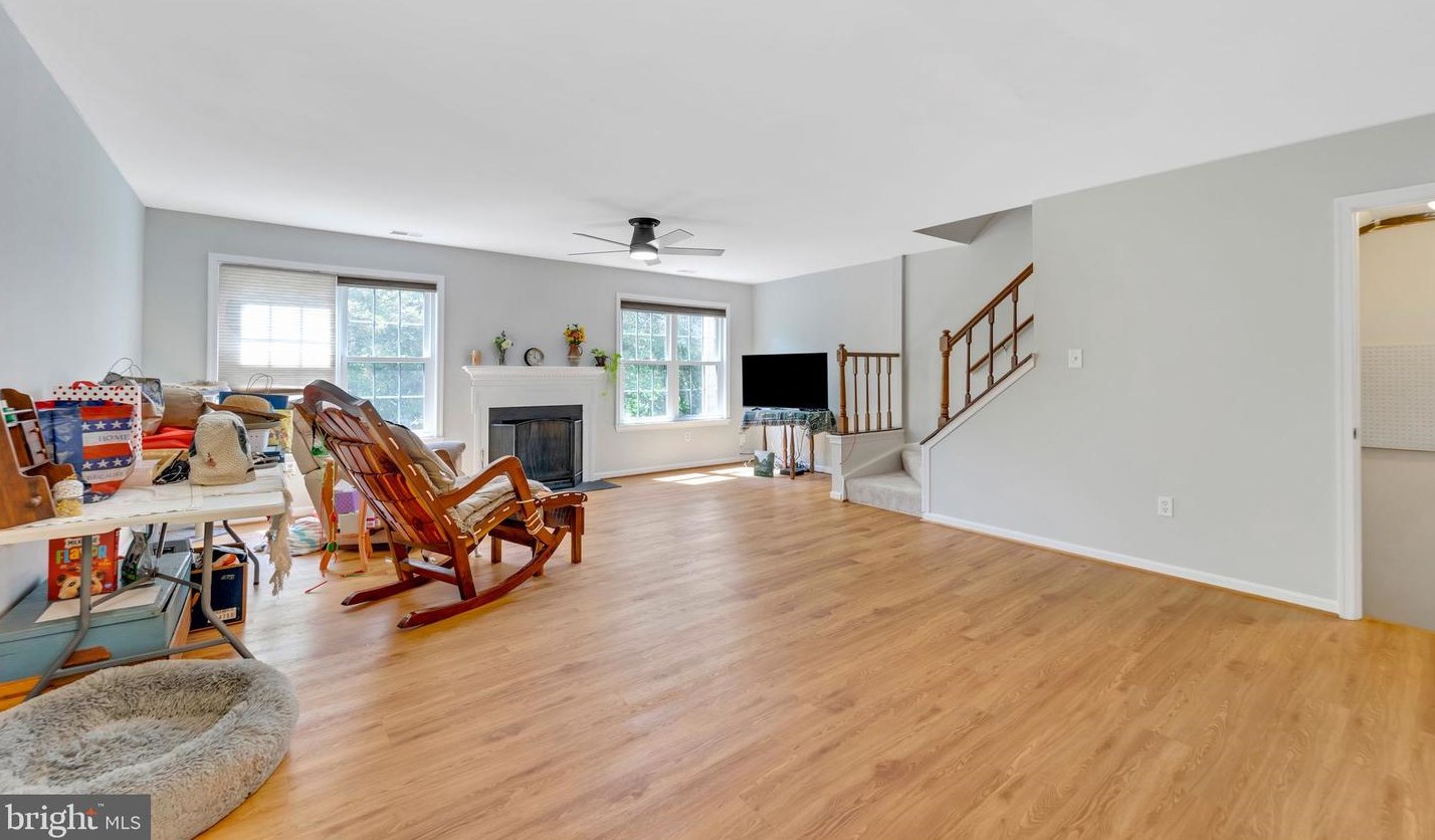 1691 Hart Ct, Crofton MD 21114-1630 exterior