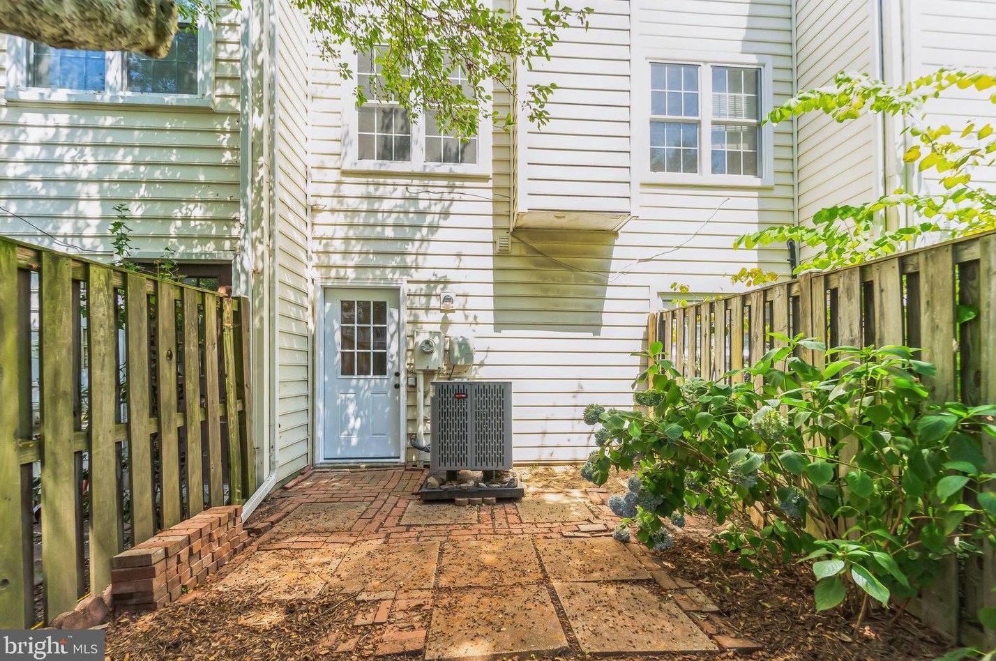 1691 Hart Ct, Crofton MD 21114-1630 exterior