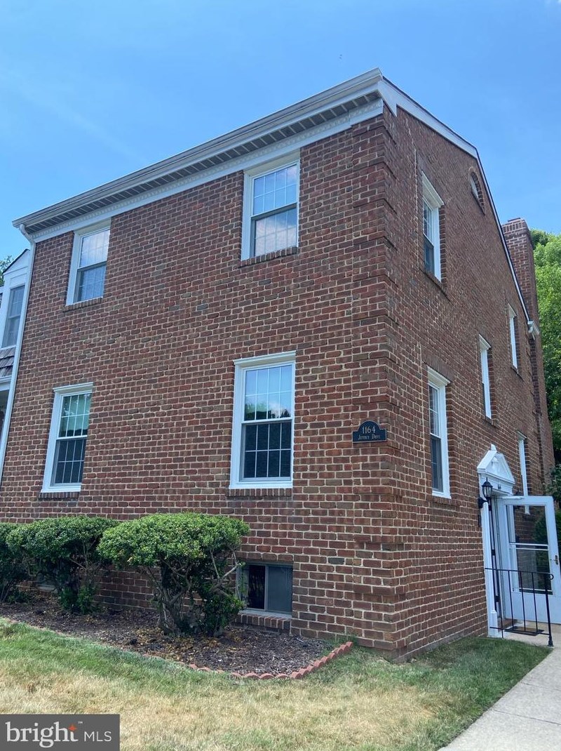 1164 Jeffrey Dr, Crofton, MD 21114