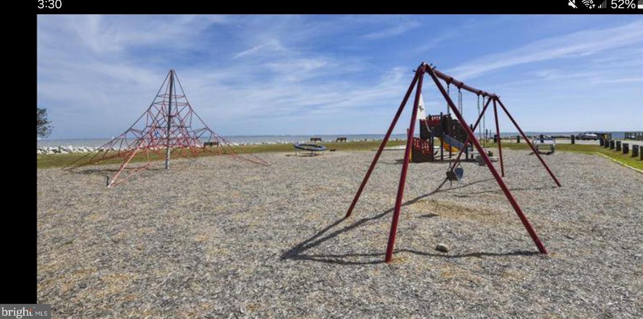 1500 Lincoln Rd, Shady Side MD 20764-9419 exterior