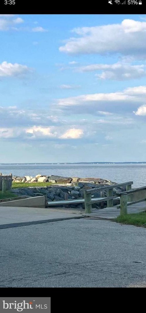 1500 Lincoln Rd, Shady Side MD 20764-9419 exterior