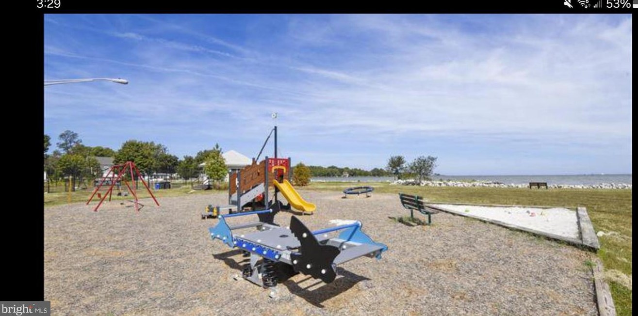 1500 Lincoln Rd, Shady Side MD 20764-9419 exterior