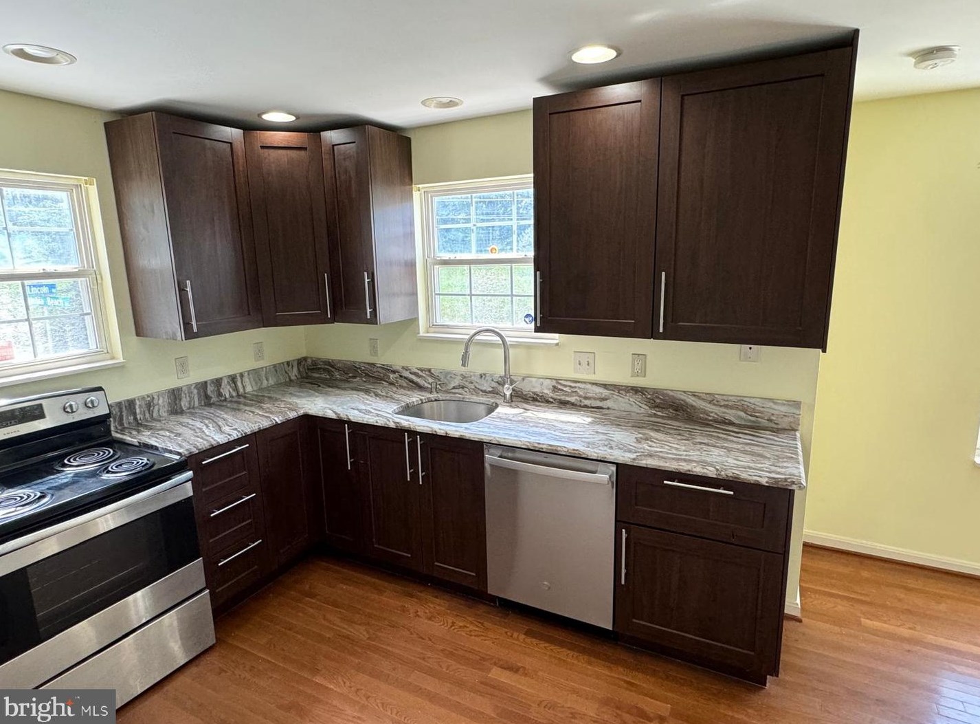 1500 Lincoln Rd, Shady Side MD 20764-9419 exterior