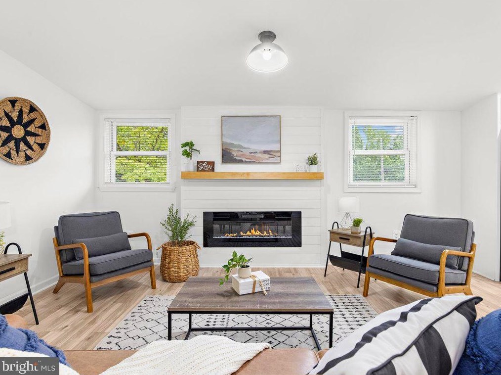 1 Elm Rd, Riva, MD 21140