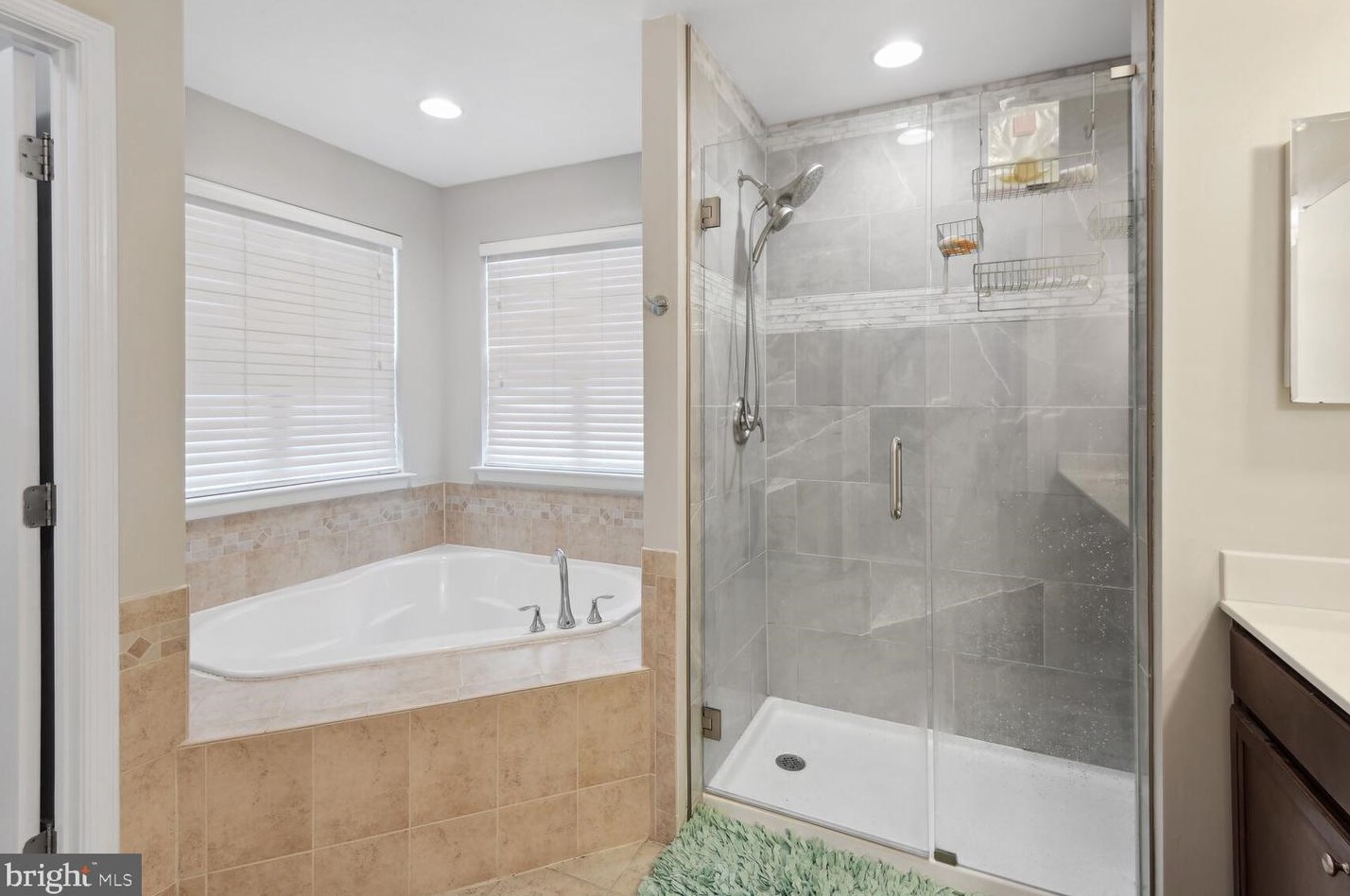 7720 Hollins Chapel Ct, Glen Burnie MD 21060-8396 exterior