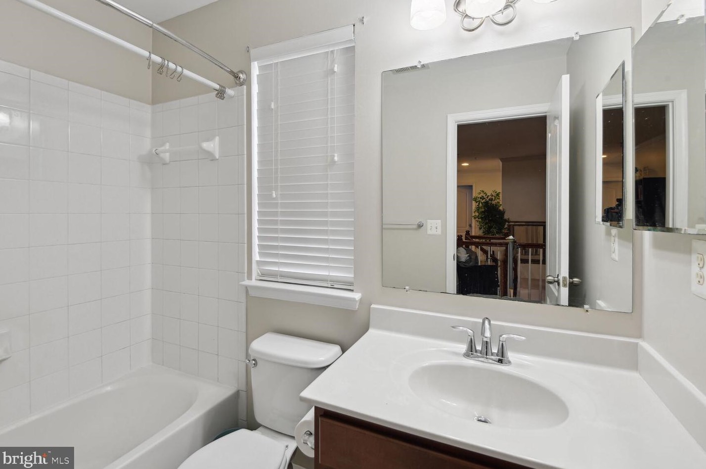 7720 Hollins Chapel Ct, Glen Burnie MD 21060-8396 exterior