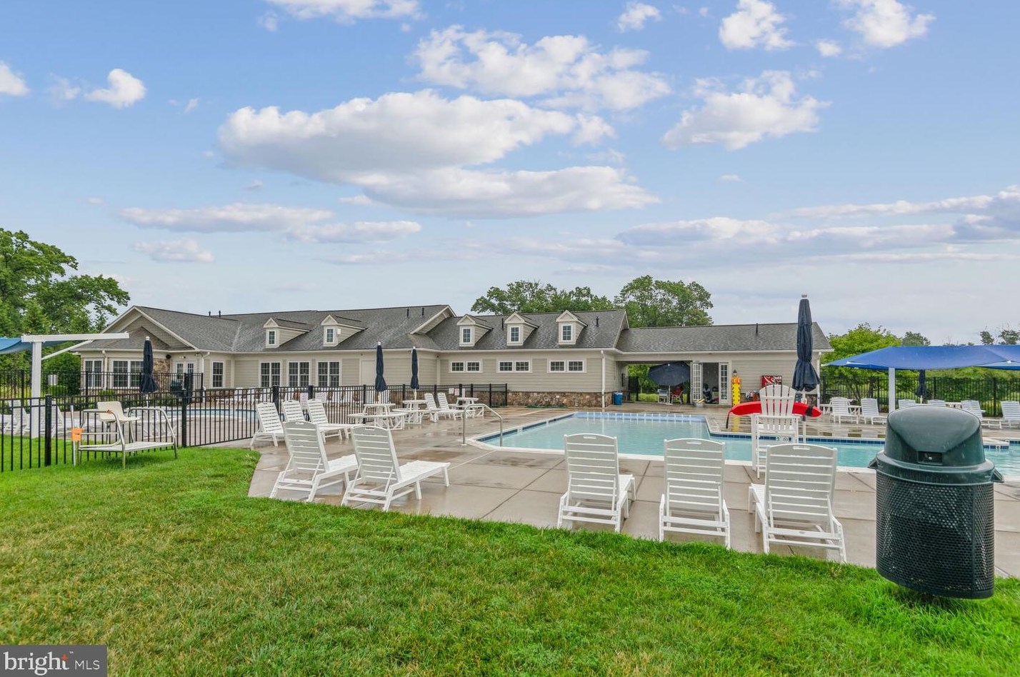 7720 Hollins Chapel Ct, Glen Burnie MD 21060-8396 exterior