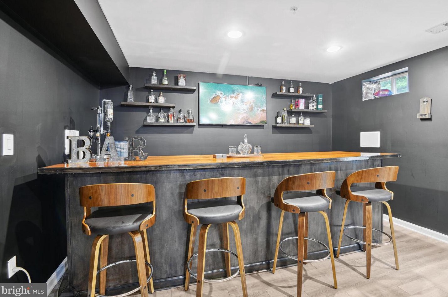 7720 Hollins Chapel Ct, Glen Burnie MD 21060-8396 exterior