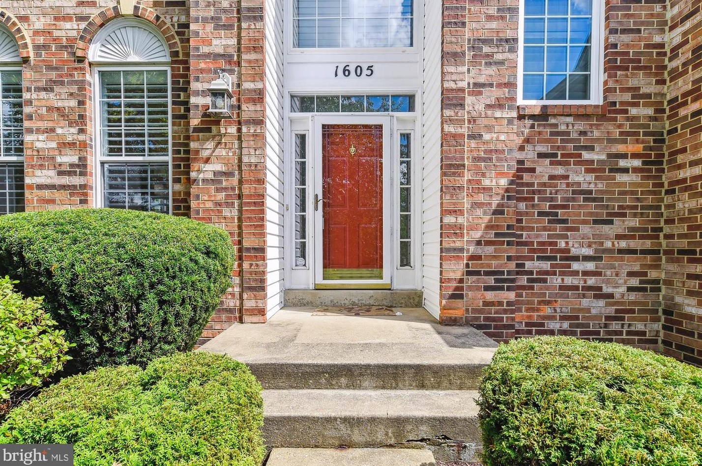 1605 Petes Ct, Crofton, MD 21114