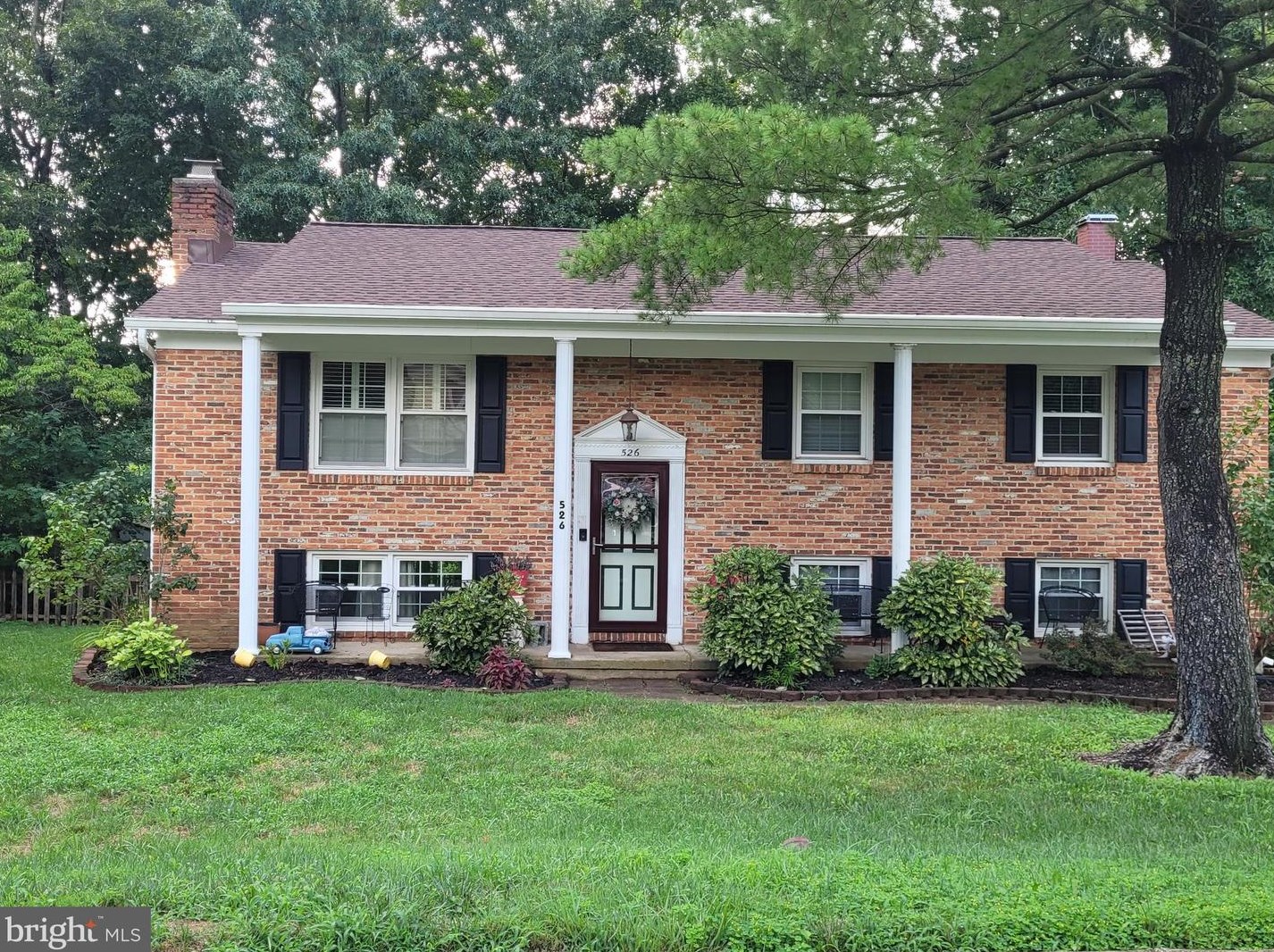 526 Williamsburg Ln, Odenton, MD 21113