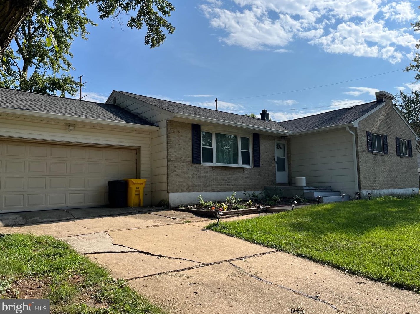 231 Mackintosh Dr, Glen Burnie, MD 21061-6229