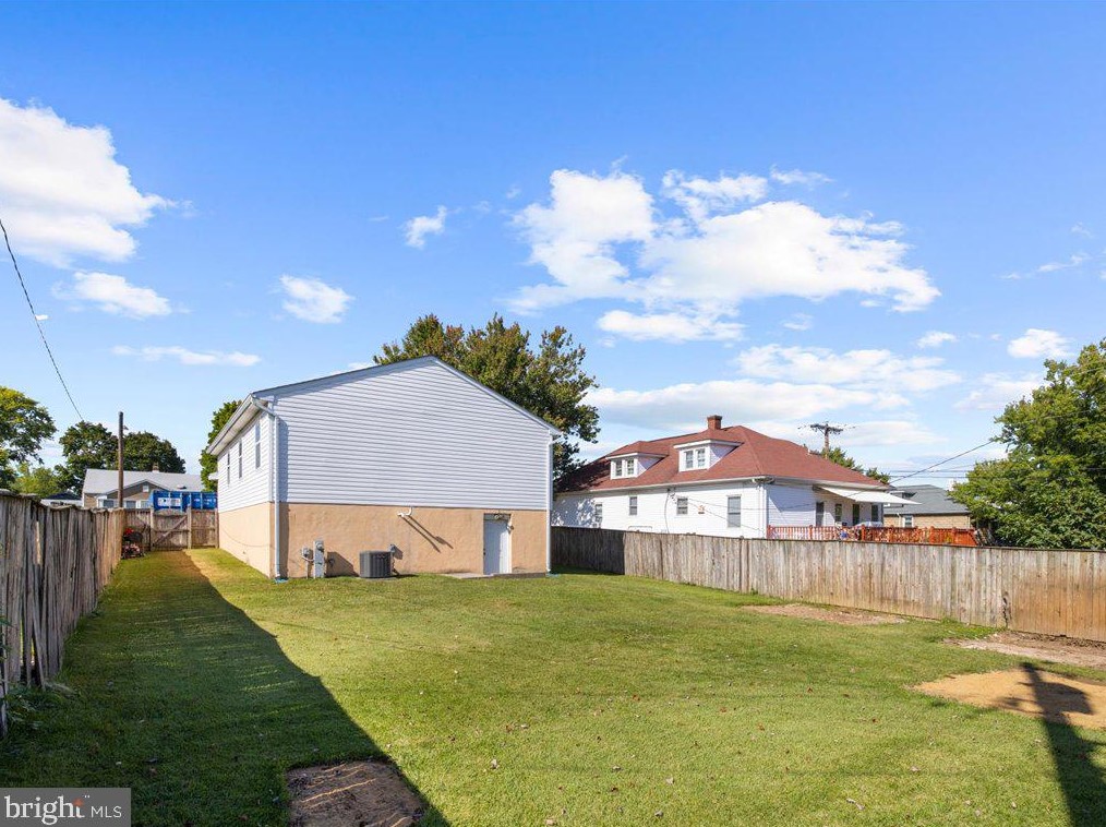 313 Doris Ave, Baltimore MD  21225-2805 exterior