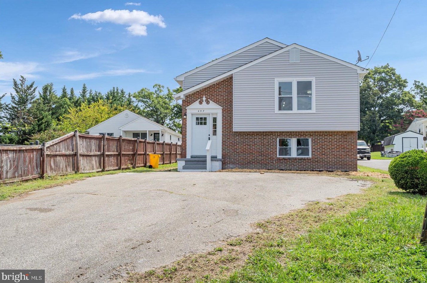 457 Oakton Rd, Odenton, MD 21113