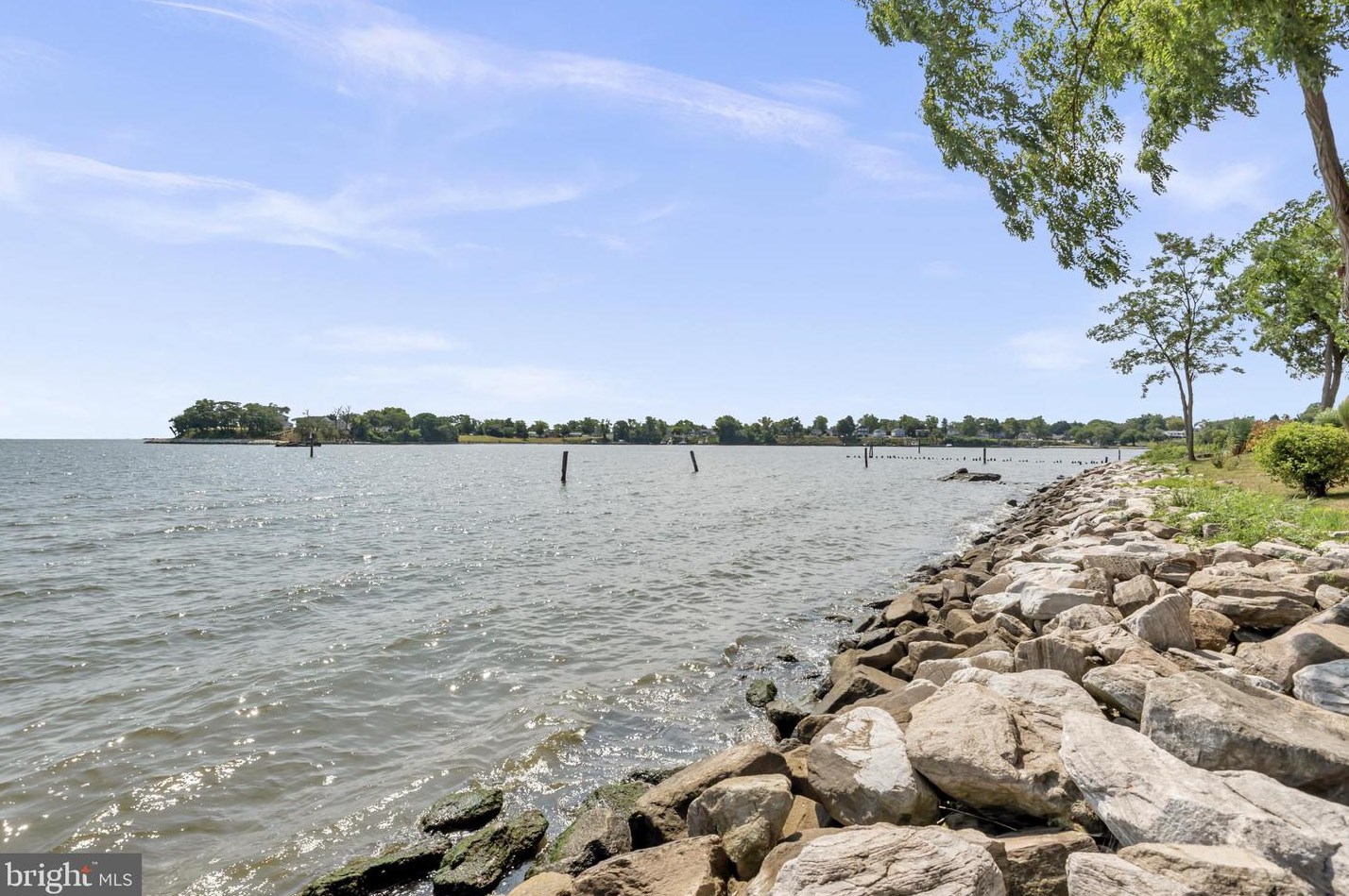 1328 Cox Cove Ct, Baltimore MD  21226-2127 exterior