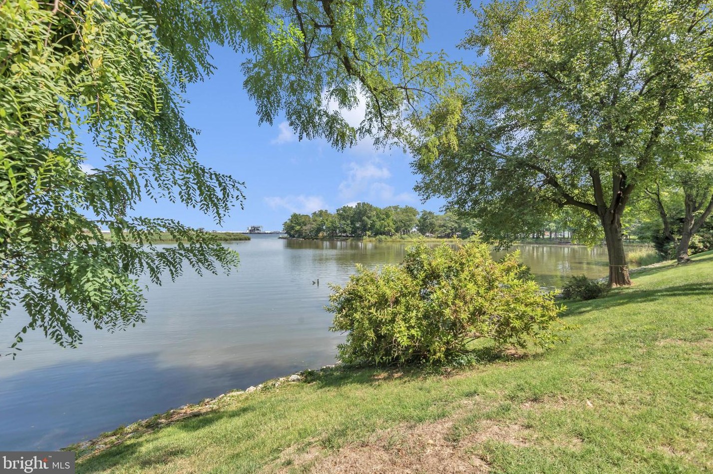 1328 Cox Cove Ct, Baltimore MD  21226-2127 exterior