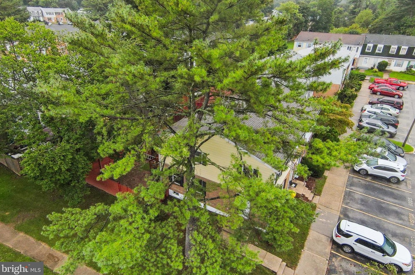 8201 Dunfield Ct, Severn, MD 21144