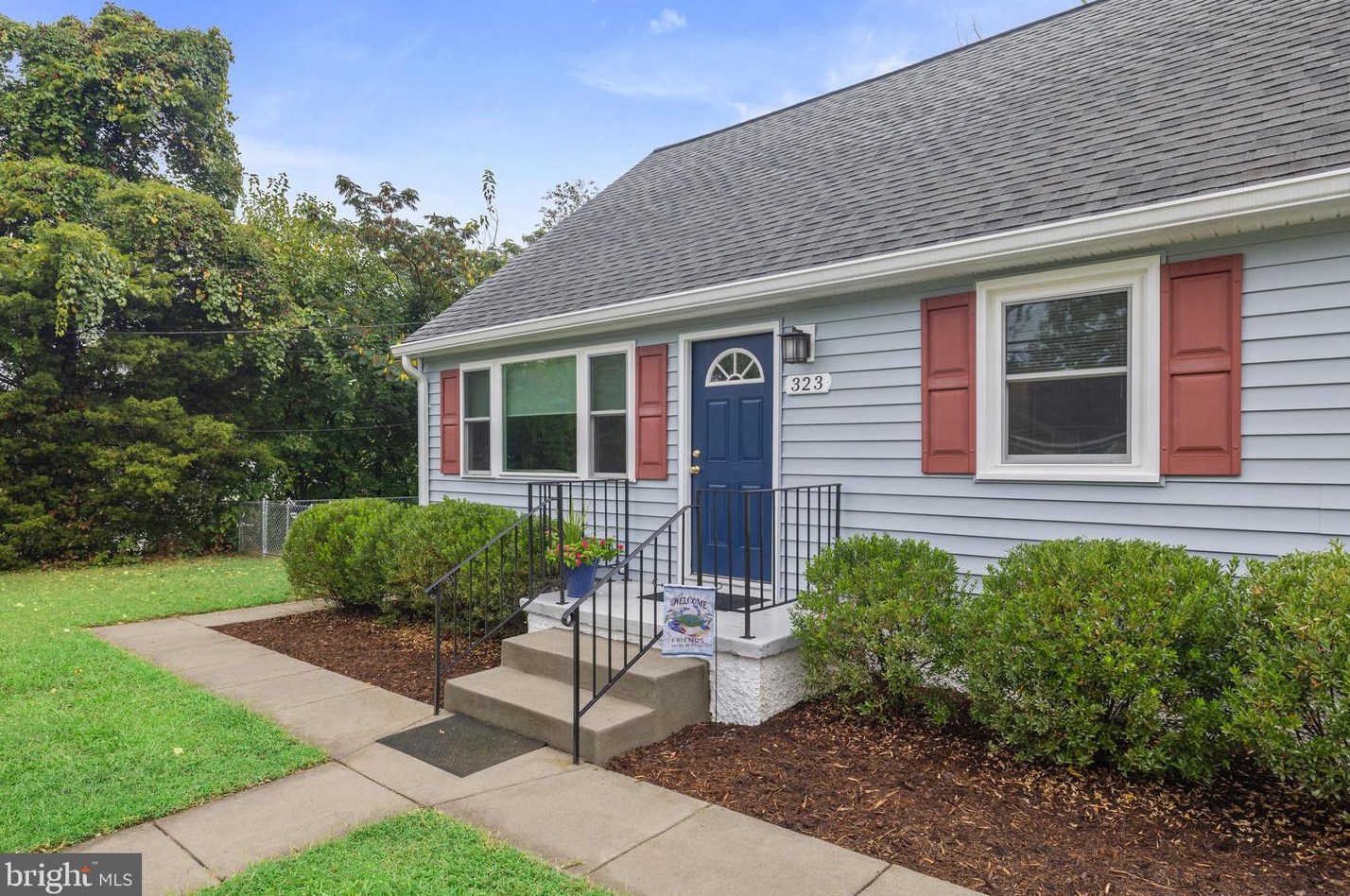 323 Clifton Ave, Arnold, MD 21012-1546