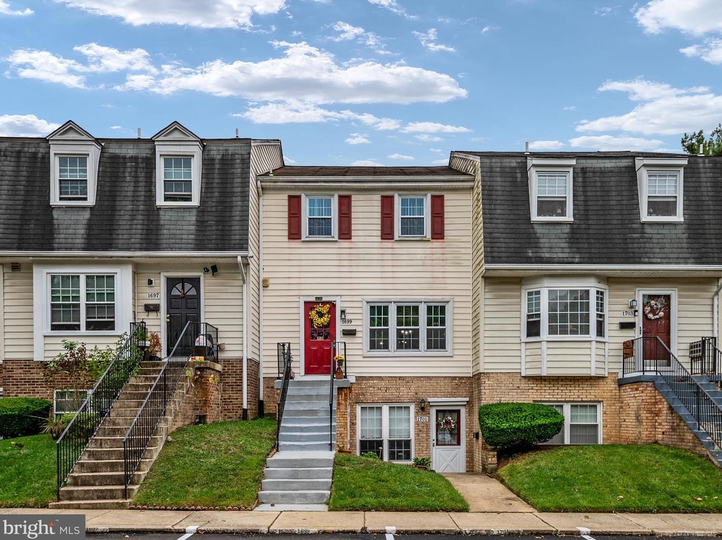 1699 Hart Ct, Crofton MD 21114-1630 exterior