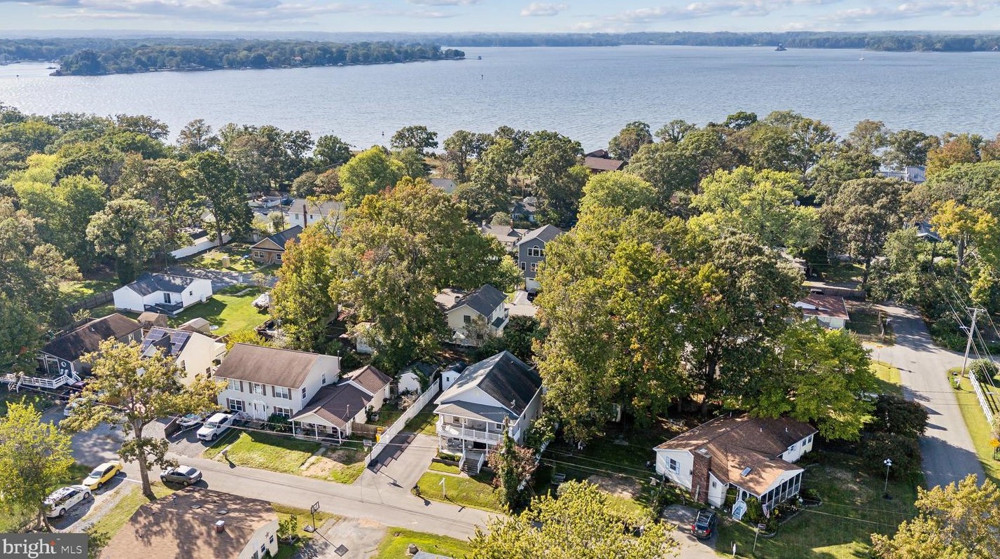 4718 Washington Ave, Shady Side, MD 20764