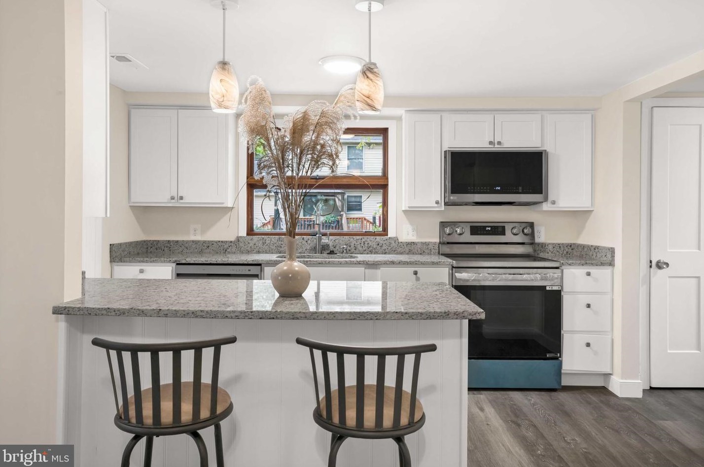 1216 Avalon Blvd, Shady Side, MD 20764