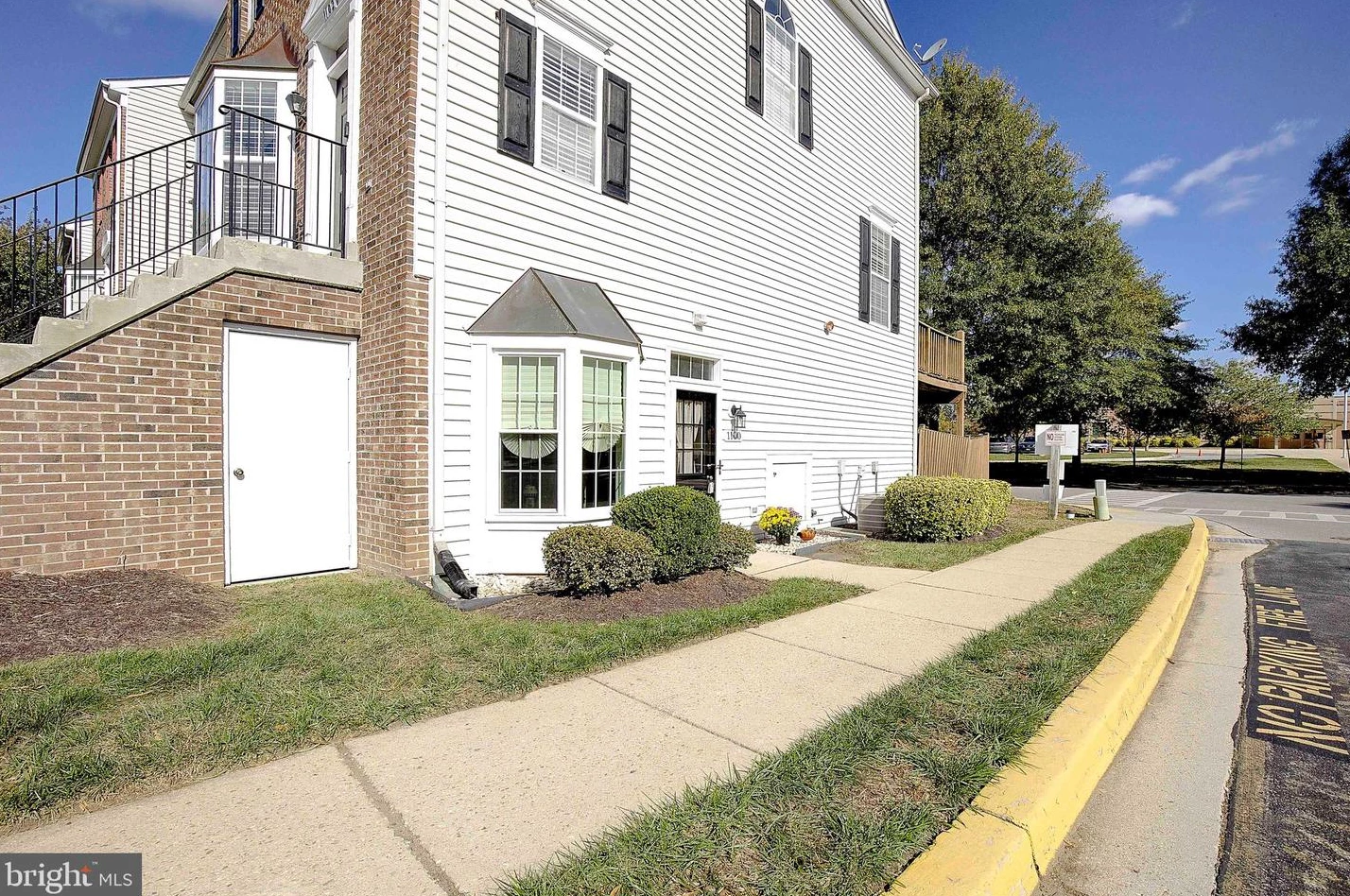 1100 Wickford Ct, Crofton, MD 21114-3203