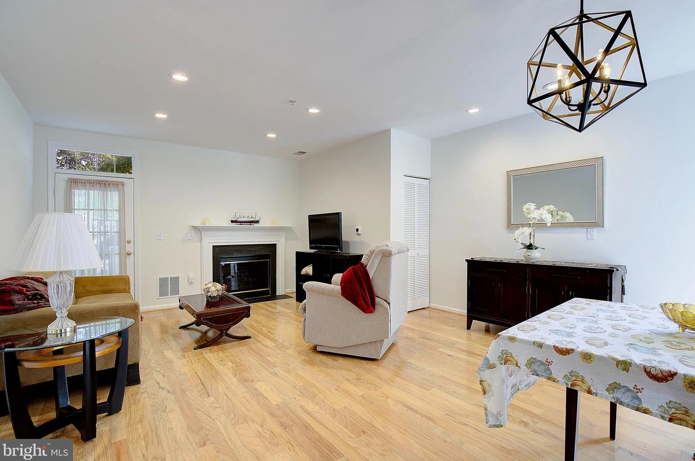 1100 Wickford Ct, Crofton MD 21114-3203 exterior